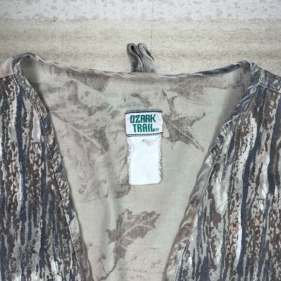 Vintage Realtree Hunting Camo Vest Woodland Cotton Full Zip Shell Holders 90s - Picture 3 of 3
